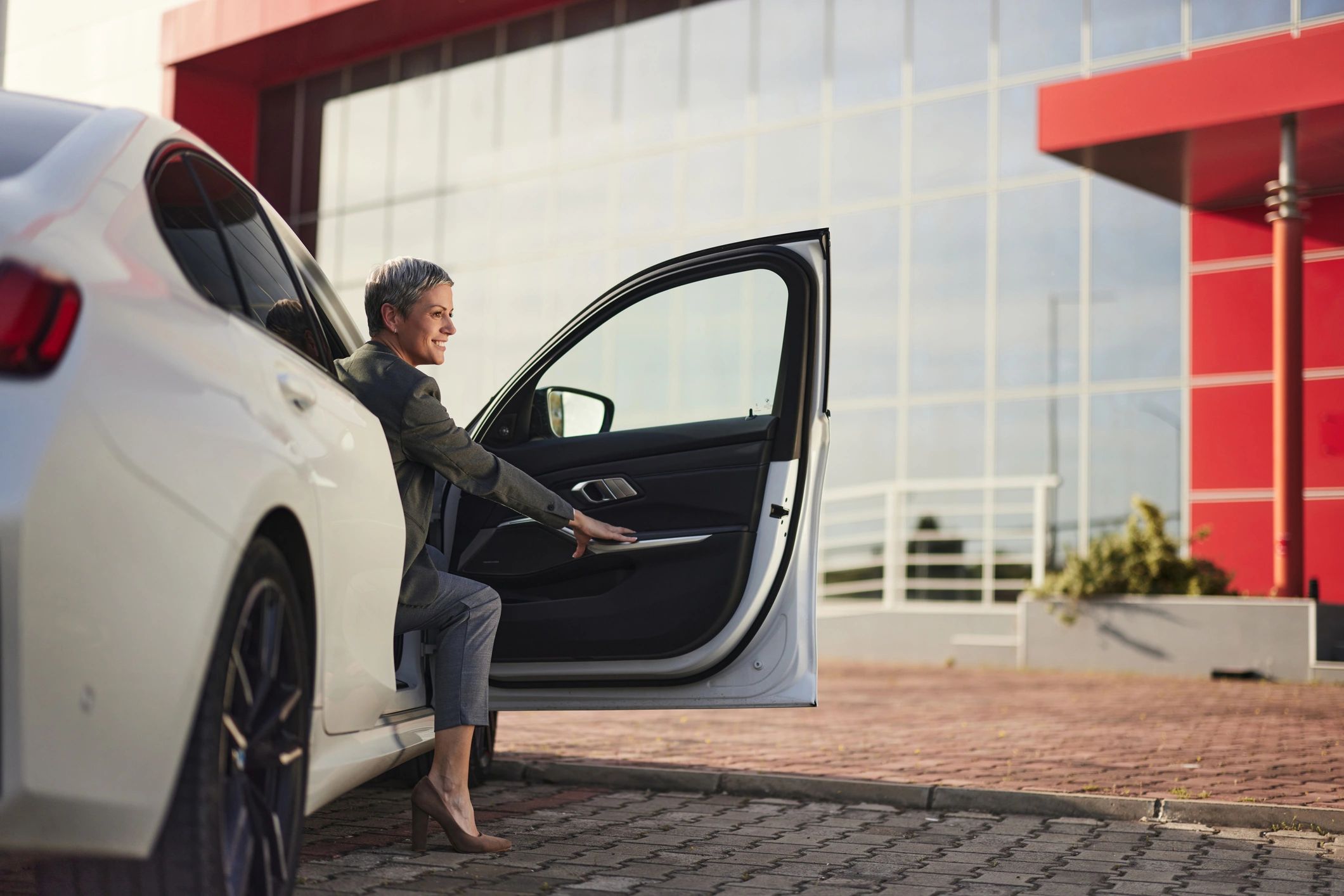 Guest arriving in a premium chauffeured vehicle